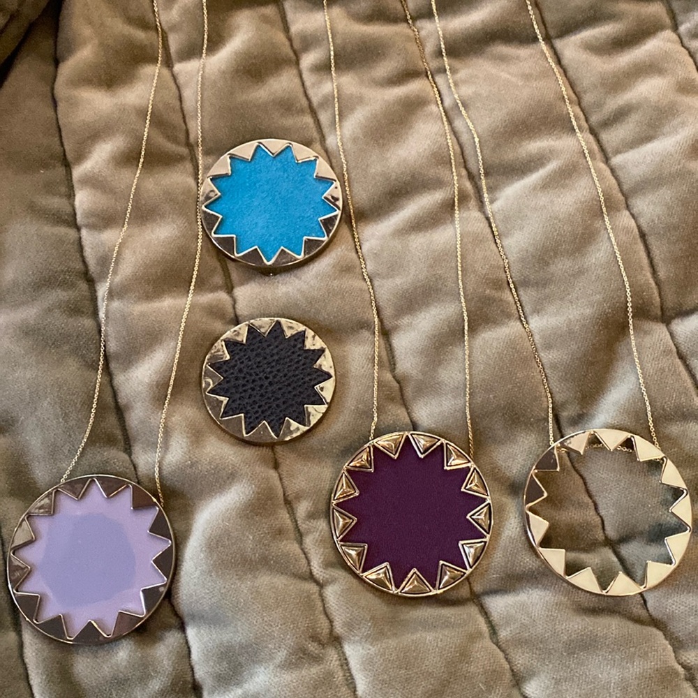 House of Harlow sunburst necklace